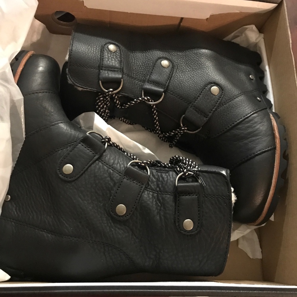 RARE!! SOREL Joan of Arctic Shearling - NEW IN BOX - Picture 4 of 4